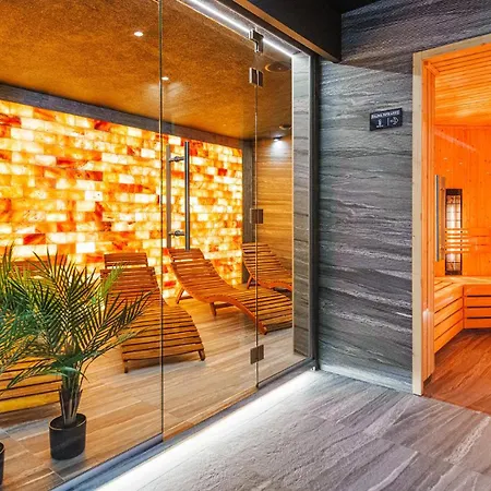 Pool Sauna Fitness Parking Free Apartament